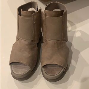 Women’s Sorel Sandal 9.5